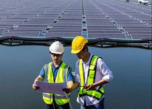 Solar Systems & MPPT Chargers in UAE